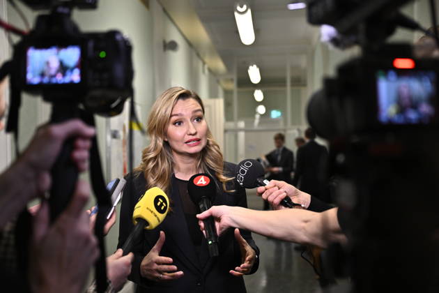 STOCKHOLM, SWEDEN 20251204 Energy and Industry Minister Ebba Busch KD meets the media after the meeting with the Industry Committee in the Riksdag STOCKHOLM SWEDEN x10060x Copyright: xHenrikxMontgomery TTx NÄRINGSUTSKOTTET ELMARKNAD 27J-40G-AWk