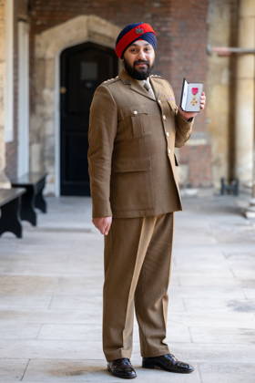 Investitures Captain Jagjit Sohal OBE Chair, WW1 Sikh Memorial Fund. For services to the Commemoration of Commonwealth Soldiers who served Great Britain. St James Palace, London 5th December 2025, Credit:Tony Kershaw SWNS Avalon  Copyright: xTonyxKershawx xSWNSx xAvalonx 1056706335