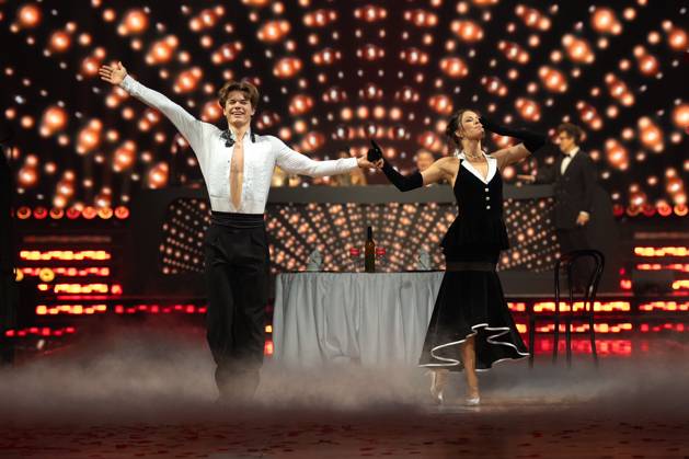 Lets DanceLive - Die Tour 2025 Taliso Engel und Patricija Ionel bei der Lets Dance Live Tour am 04.12.2025 in der SAP Arena Mannheim. Mannheim SAP Arena Baden-Württemberg