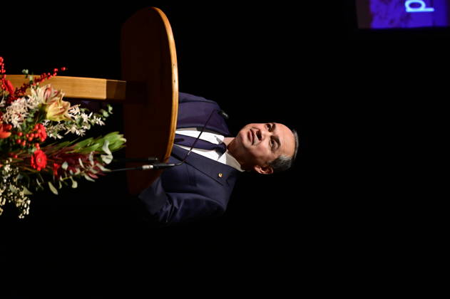 Octavian Ursu bei der Feierstunde zur Verleihung des Meridian des Ehrenamtes im Gerhart-Hauptmann-Theater Görlitz. Görlitz, 05.12.2025 Copyright: xMatthiasxWehnertx