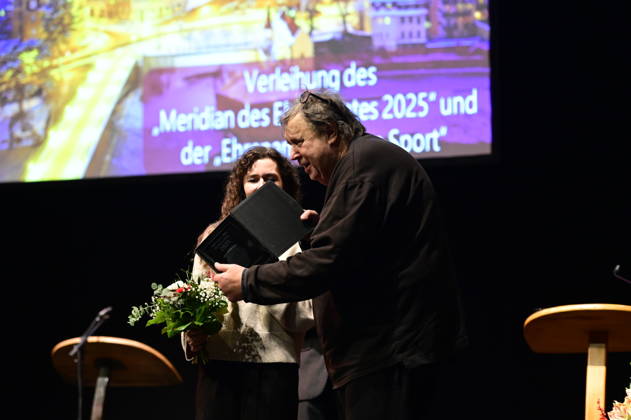 Matthias Eisenberg bei der Feierstunde zur Verleihung des Meridian des Ehrenamtes im Gerhart-Hauptmann-Theater Görlitz. Görlitz, 05.12.2025 Copyright: xMatthiasxWehnertx