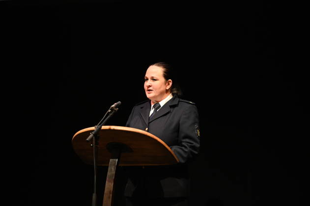 Anja Weigel bei der Feierstunde zur Verleihung des Meridian des Ehrenamtes im Gerhart-Hauptmann-Theater Görlitz. Görlitz, 05.12.2025 Copyright: xMatthiasxWehnertx