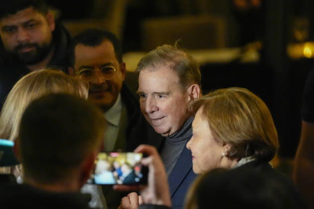 Nobels fredspris 2025 Oslo, Norway 20251209. Den venezuelanske opposisjonens presidentkandidat i presidentvalget i 2024, Edmondo Gonzales pa Grand Hotel i Oslo tirsdag ettermiddag. Den venezuelanske opposisjonslederen Maria Corina Machado far prisen for sitt utrettelige arbeid for a sikre demokratiske rettigheter for folket i Venezuela, og for sin kamp for en rettferdig og fredelig overgang fra diktatur til folkestyre. Prisen deles ut under en seremoni i Oslo radhus pa onsdag. Foto: Lise Aserud NTB Oslo Norway JWLlgWQ3JMI EDITORIAL USE ONLY Ref:_POLJWLlgWQ3JMI.jpg Copyright: xLisexAserudxx xNTBx
