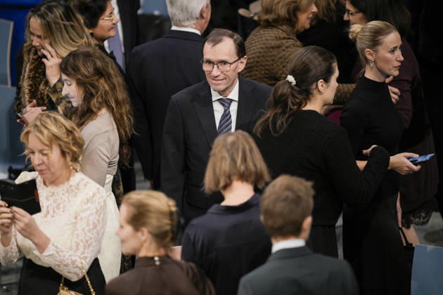 Nobels fredspris 2025 Oslo 20251210. Utenriksminister Espen Barth Eide (Ap) ankommer Oslo Radhus for utdelingen av Nobels fredspris. Datteren til Nobels fredsprismottaker, Ana Corina Sosa, tar i mot prisen pa vegne av sin mor. Den venezuelanske opposisjonslederen Maria Corina Machado far prisen for sitt utrettelige arbeid for a sikre demokratiske rettigheter for folket i Venezuela, og for sin kamp for en rettferdig og fredelig overgang fra diktatur til folkestyre. Pa grunn av omstendighetene i hjemlandet Venezuela kunne ikke Nobels fredsprismottaker delta pa utdelingen i Norge. Foto: Stian Lysberg Solum NTB Oslo Norge CZeDcuJ5hnQ EDITORIAL USE ONLY Ref:_BNC_POLCZeDcuJ5hnQ.jpg Copyright: xStianxLysbergxSolumx xNTBx