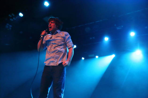 John Maus bei einem Konzert im Astra Kulturhaus in Berlin, 10. Dezember 2025. John Maus Konzert Berlin