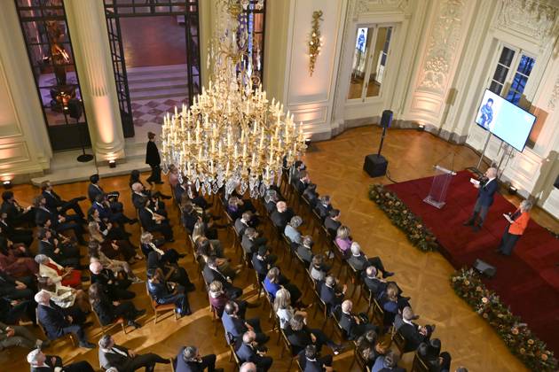King Philippe attends the Belgodyssée awards 2025 BRUSSELS, BELGIUM - DECEMBER 11 : King Philippe attends the Belgodyssée awards 2025 ceremony. This competition, organised by the Prince Philippe Fund in partnership with RTBF, VRT, Éditions de l Avenir and Knack, and supported by the Prime Minister s Office and Brussels Airlines, brings together pairs of journalism students every year on December 11, 2025 in Brussels, Belgium, 11 12 2025 Brussels Belgium  Copyright: xDidierxLebrunx