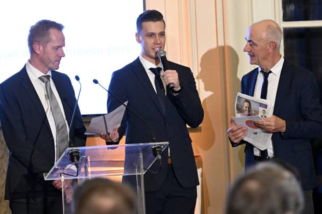 King Philippe attends the Belgodyssée awards 2025 BRUSSELS, BELGIUM - DECEMBER 11 : King Philippe attends the Belgodyssée awards 2025 ceremony. This competition, organised by the Prince Philippe Fund in partnership with RTBF, VRT, Éditions de l Avenir and Knack, and supported by the Prime Minister s Office and Brussels Airlines, brings together pairs of journalism students every year . Pictured Maxime Verhaert on December 11, 2025 in Brussels, Belgium, 11 12 2025 Brussels Belgium  Copyright: xDidierxLebrunx