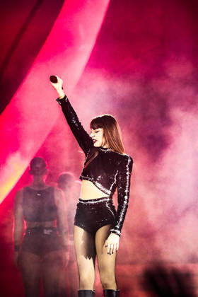 Music Concert - ANNALISA - TORINO The italian singer Annalisa during the concert in Turin during ANNALISA - TORINO, Music Concert in TORINO , Italy, December 13 2025 TORINO INALPI ARENA Italy Copyright: xRenataxRoattinox xLiveMediax LPM_2193866