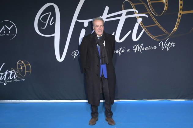 Enrico Montesano bei der Preisverleihung Il Vitti 2025 im Centro Congressi Roma La Nuvola. Rom, 14.12.2025