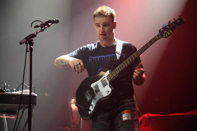 GANS Perform at Koko, London Bassist vocalist Tom Rhodes of english punk duo GANS performs at Koko in London, England, UK on Monday 15 December 2025., Credit:Justin Ng Avalon UK, England, London, Koko  Copyright: xJustinxNgx xAvalonx 1059599073