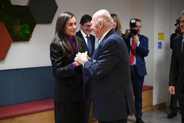 Queen Letizia chairs the meeting of the Board of Trustees of the FAD Youth Foundation Queen Letizia chairs the meeting of the Board of Trustees of the FAD Youth Foundation , on December 16, 2025, in Madrid Spain Dona Letizia, Honorary President of the FAD Youth Foundation , chairs the meeting of the Board of Trustees of the institution, which will address the issue of digital security for youth QUEEN LETIZIA FAD YOUTH 16 DECEMBER 2025 José Madrid Madrid Madrid Espana Copyright: xJosà xOlivax 7172374