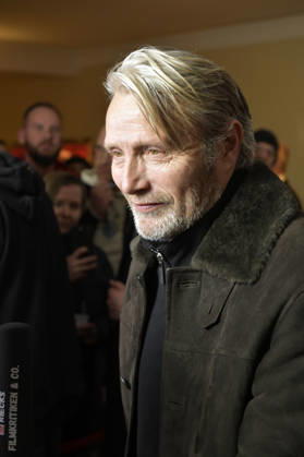 Mads Mikkelsen bei der Premiere des Kinofilms Therapie für Wikinger im Kino im Delphi-Filmpalast. Berlin, 17.12.2025