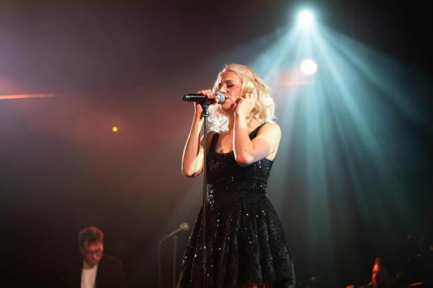 Pixie Lott plays live at Union Chapel for Christmas.  Copyright: xCRISTINAxMASSEIx xipa-agency.netx xx IPA_Agency_IPA69257096