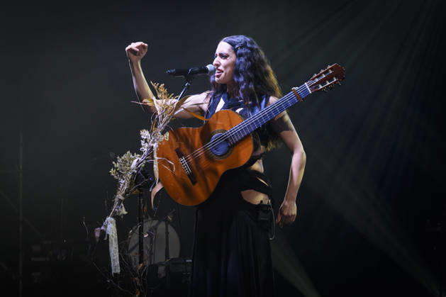 Music Concert - La NINA - Furesta Europa Tour The Neapolitan female singer-songwriter La Nina pseudonym of Carola Moccia - performs live for the Furesta Europa Tour at at Atlantico Club on December 17, 2025 in Rome, Italy Rome Atlantico Italy Copyright: xRobertoxBettacchix xLiveMediax LPM_2198477