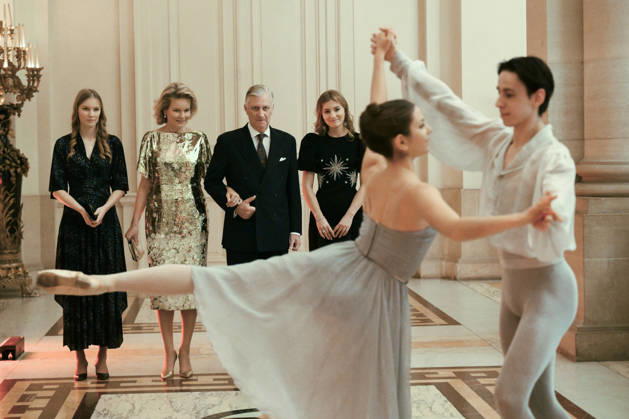 Annual Christmas Concert At The Royal Palace - Brussels Brussels, December 17, 2025. The traditional Christmas celebration took place at the Royal Palace in Brussels in the presence of King Philippe, Queen Mathilde, Princess Eléonore, and Princess Elisabeth. Belgian singer Typh Barrow sang a Christmas carol. Photo by Olivier Polet ABACAPRESS.COM Brussels Belgium  Copyright: xPoletxOlivier ABACAx