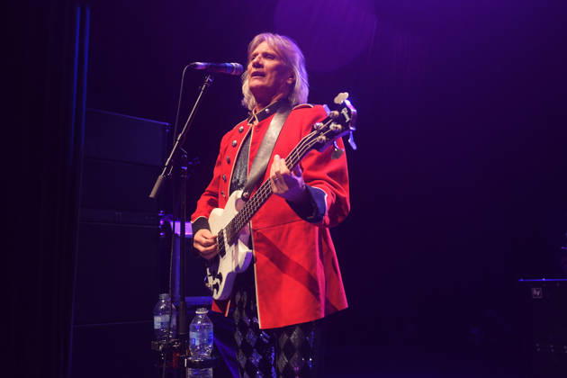 Slade performing at Shepherd™s Bush Empire LONDON, ENGLAND - DECEMBER 17: John Berry of ™Slade™ performing at Shepherd™s Bush Empire on December 17, 2025 in London, England. CAP MAR MAR Great Britain Copyright: xMartinxHarris CapitalxPicturesx
