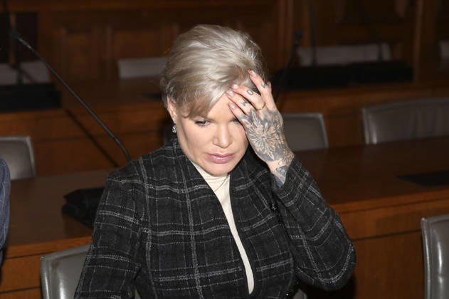 Melanie Müller beim Berufungsprozess wegen Verwendens von Kennzeichen verfassungswidriger und terroristischer Organisationen im Amtsgericht Leipzig. Leipzig, 18.12.2025