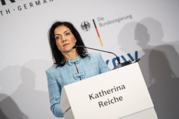 Katherina Reiche, Bundeswirtschaftsministerin, während der Pressekonferenz zur Vorstellung des Deutschlandfonds;Grow with Germany Pressekonferenz zur Vorstellung des Deutschlandfonds bei KfW-Bankengruppe -, Berlin Berlin Deutschland KfW-Bankengruppe