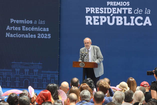 Santiago, December 18, 2025 President Gabriel Boric leads the award ceremony of the President of the Republic Awards for National Music and Performing Arts 2025 Jonnathan Oyarzun Aton Chile, Santiago Chile Aton 1113010  Copyright: JONNATHANxOYARZUN ATONxCHILE