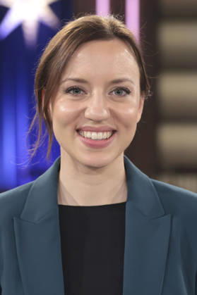 Carina Raddatz bei der Aufzeichnung der WDR-Talkshow Kölner Treff im WDR Studio BS 3. Köln, 18.12.2025