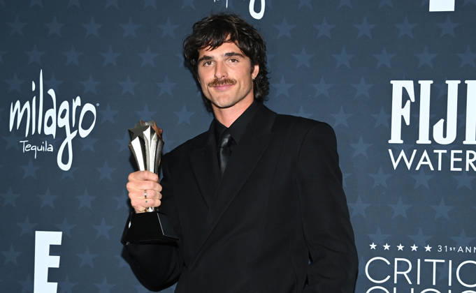 31st Annual Critics Choice Awards - Pressroom Jacob Elordi in the press room at the 31st Annual Critics Choice Awards held at Barker Hanger on January 4, 2026 in Santa Monica, Ca. Santa Monica Barker Hanger California USA Copyright: xTammiexArroyox xAFF-USA.comx