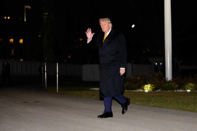 Donald Trump Returns to White House United States President Donald J Trump returns to the White House in Washington, DC, USA, on Sunday, January 4, 2026. Credit: Aaron Schwartz Pool via CNP Washington District of Columbia United States Copyright: xPool ABACAx