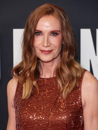 Los Angeles Premiere Of Row K Entertainment s Dead Man s Wire LOS ANGELES, CALIFORNIA, USA - JANUARY 07: American actress Kelly Lynch arrives at the Los Angeles Premiere Of Row K Entertainment s Dead Man s Wire held at AMC The Grove 14 on January 7, 2026 in Los Angeles, California, United States., Credit:Xavier Collin Avalon United States, California, Los Angeles, AMC The Grove 14 Copyright: xXavierxCollinx xAvalonx 1064230137