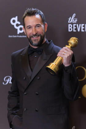 January 11, 2026, Beverly Hills, California, USA: Noah Wyle in the press room during the 83rd Annual Golden Globe Awards on Sunday, January 11, 2026, at the Beverly Hilton in Beverly Hills, California. ARIANA RUIZ BNS PI Beverly Hills USA - ZUMAp124 20260111_zaa_p124_209 Copyright: xArianaxRuizx