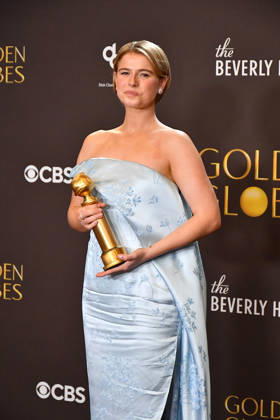 83rd Annual Golden Globe Awards - Press Room Jessie Buckley poses with the Golden Globe for Best Female Actor in a Motion Picture Drama during the 83rd annual Golden Globe Awards at The Beverly Hilton on January 11, 2026 in Beverly Hills, California. Beverly Hills Beverly Hilton California USA Copyright: ximageSPACEx