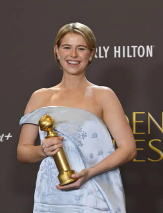 Jessie Buckley appears backstage after winning the award for Best Performance by a Female Actor in a Motion Picture Drama Award for Hamnet during the 83rd annual Golden Globe Awards at the Beverly Hilton in Beverly Hills, California on Sunday, January 11, 2026.  LAP2026011249 JIMxRUYMEN