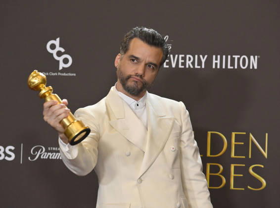 Wagner Moura appears backstage after winning the award for Best Performance by a Male Actor in a Motion Picture Drama Award for The Secret Agent during the 83rd annual Golden Globe Awards at the Beverly Hilton in Beverly Hills, California on Sunday, January 11, 2026.  LAP2026011258 JIMxRUYMEN