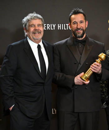 83rd Annual Golden Globes - Press Room John Wells and Noah Wyle in the press room at the 83rd Golden Globe Awards at the Beverly Hilton Hotel on January 11, 2025 in Beverly Hills, CA. Beverly Hills Beverly Hilton Hotel California USA Copyright: xLISAxOConnor AFF-USA.comx