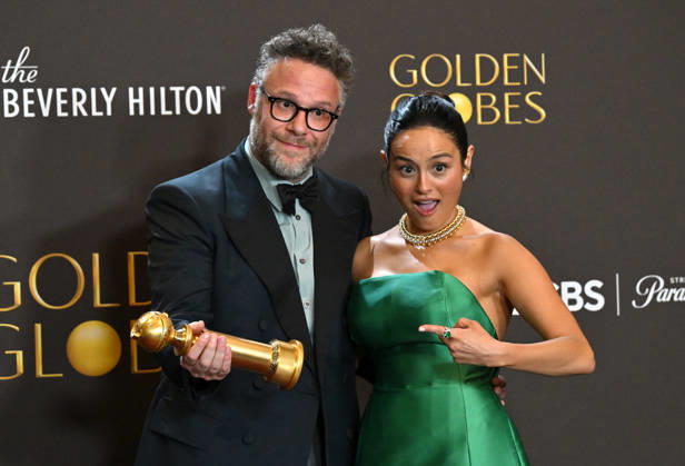 83rd Annual Golden Globes - Press Room Seth Rogen and Chase Sui Wonders in the press room at the 83rd Golden Globe Awards at the Beverly Hilton Hotel on January 11, 2025 in Beverly Hills, CA. Beverly Hills Beverly Hilton Hotel California USA Copyright: xLISAxOConnor AFF-USA.comx