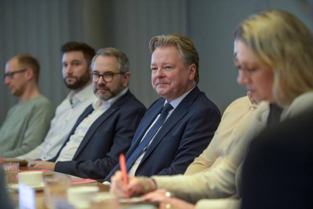 Presseeinladung: Werksbesichtigung Everllence SE mit Oberbürgermeister Thorsten Berg und Dr. Andreas Henseler am 14.01.2026 in Oberhausen ** NUR FÜR REDAKTIONELLE ZWECKE ** EDITORIAL USE ONLY **<p>Werksbesichtigung Everllence SE mit Oberbürgermeister Thorsten Berg und Dr. Andreas Henseler (OWT GmbH) am 14.01.2026 in Oberhausen Deutschland NRW Oberhausen Copyright: DanielxAttia