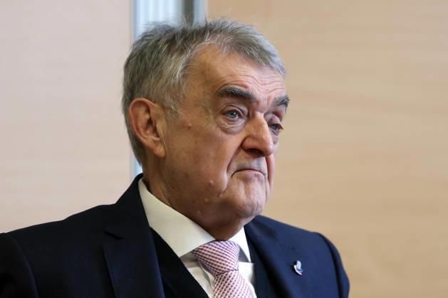 Realschule am Oberen Schloss. NRW-Innenminister Herbert Reul (CDU) zu Gast. Realschule, Ganztagsrealschule am 21.01.2026 in Siegen Deutschland.