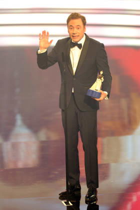Bayerischer Filmpreis 2025 Michael Bully Herbig mit seinem Pierrot in der Hand während seiner Dankesrede für seinen Preis für den Erfolgreichsten Film Das Kanu des Manitu. Verleihung des 47. Bayerischen Filmpreises am 23.01.2026 im Prinzregententheater in München. Bayern, Deutschland. Der Bayerische Filmpreis wird seit 1979 von der Bayerischen Staatsregierung verliehen, um die Bedeutung des Kinofilms als Kulturgut herauszustellen.