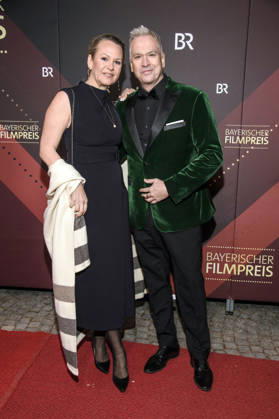 Manou Lubowski mit Freundin Lara von Stumberg bei der Verleihung des 47. Bayerischen Filmpreises 2025 im Prinzregententheater. München, 23.01.2026