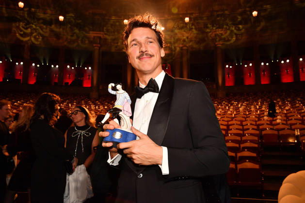 Award winner Florian David Fitz poses on stage at the Bavarian Film Awards 2026 at Prinzregententheater on January 23, 2026 in Munich, Germany 47th Bavarian Film Awards Bayerischer Filmpreis in Munich, Germany