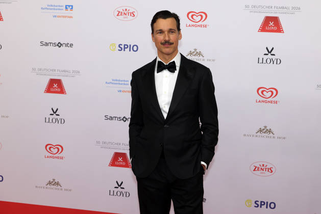 Deutscher Filmball 2026 Florian David Fitz (deutscher Schauspieler, Drehbuchautor und Filmregisseur) auf dem roten Teppich. 50. Deutscher Filmball 2026 am 24.01.2026 im Hotel Bayerischer Hof in München. Bayern, Deutschland.