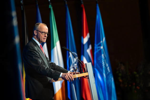 Bundeskanzler Friedrich Merz hält eine Rede im Hamburger Rathaus vor den Teilnehmern des Nordseegipfels;3rd North Sea Summit 2026 in Hamburg, Germany - 3. Nordseegipfel 2026 in Hamburg, Deutschland, Hamburg Hamburg Deutschland Rathaus, Townhall