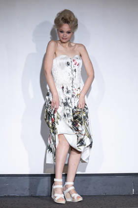 PFW - Franck Sorbier Runway A model walks the runway during the Franck Sorbier Haute Couture Week Spring Summer 2026 show as part of Paris Fashion Week on January 27, 2026 in Paris, France. Photo by Laurent Zabulon ABACAPRESS.COM Paris France Copyright: xZabulonxLaurent ABACAx