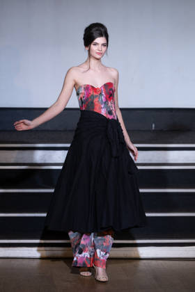 PFW - Franck Sorbier Runway A model walks the runway during the Franck Sorbier Haute Couture Week Spring Summer 2026 show as part of Paris Fashion Week on January 27, 2026 in Paris, France. Photo by Laurent Zabulon ABACAPRESS.COM Paris France Copyright: xZabulonxLaurent ABACAx