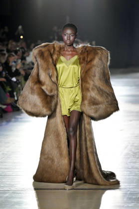 Model bei der Kilian Kerner Fashion Show auf der Berlin Fashion Week A W 2026 im NLND Neuland Berlin. Berlin, 30.01.2026
