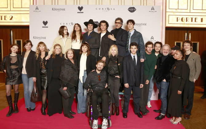 Entertainment Bilder des Tages #2 Jeremy Kapone, Oscar Al Hafiane, Théo Delincak, Stephanie Murat, Vincent Elbaz, Nathan Japy, Pauline Briand, Thaïs Dumas, Sophie Meister, Lisa Azuelos, Isaline Prevost Radeff, Thaïs Alessandrin, Françoise Fabian, Sophie Marceau, Théo Augier, Victor Belmondo, Alexandre Kominek, Éric Laugérias, Paul Deby, Paola Locatelli, Gaspard Meier Chaurand Avant première du film Lol 2 0 au Grand Rex à Paris le 4 février 2026 Christophe Aubert Bestimage Preview screening of the film Lol 2 0 at the Grand Rex cinema in Paris on 4 February 2026 Paris France Copyright: xChristophexAubertxviaxBestimagexChristophexAubertxviaxBestimagex