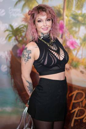 Promis unter Palmen Premiere 2026. Edith Stehfest bei der Premiere des Realityformats Promis unter Palmen im CINENOVA Koeln am 04.02.2026. Koeln CINENOVA Nordrhein-Westfalen