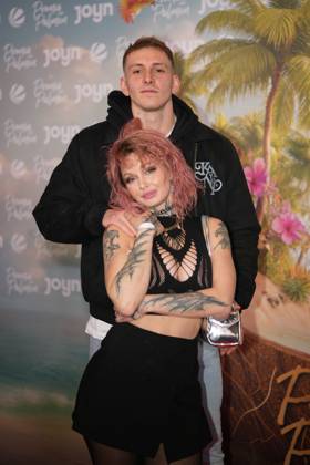 Promis unter Palmen Premiere 2026. Edith Stehfest und Freund Damian Beyert bei der Premiere des Realityformats Promis unter Palmen im CINENOVA Koeln am 04.02.2026. Koeln CINENOVA Nordrhein-Westfalen
