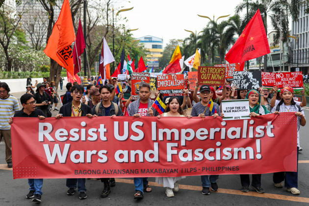 News Bilder des Tages Protesters march to U.S. embassy in Philippines to stand with Palestine and Venezuela MANILA, PHILIPPINES - FEBRUARY 6: Protesters march to the United States embassy to stand in solidarity with the people of Palestine and Venezuela, in Manila, Philippines on February 6, 2026. On the Global Day of Action, the groups condemn the Donald Trump-led administration in Washington for their military intervention, aggression and imperialism in Valenzuela and Palestine by marching to the U.S. embassy, with protesters holding placards and chanting slogans such as Stop the U.S. war machine , Free Palestin and Death to Imperialism . Daniel Ceng Anadolu Manila Philippines. Editorial use only. Please get in touch for any other usage.  Copyright: x2026xAnadoluxDanielxCengx