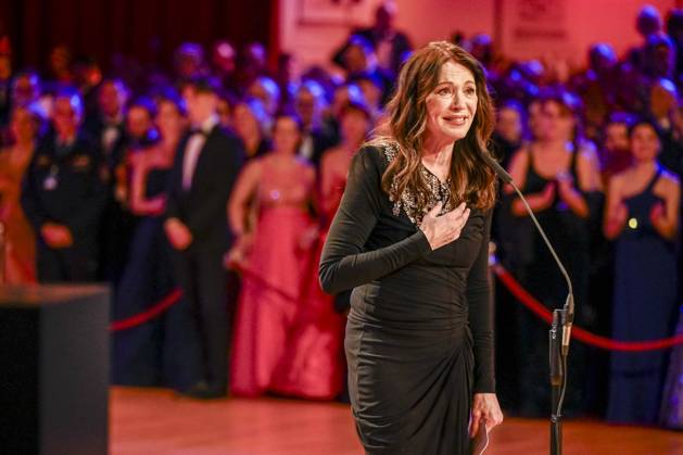 Iris Berben zu Gast im Ballsaal beim 100 Sepmper Oernball in der Semper Oper in Dresden am 6.Februar 2026 Sachsen Deutschland
