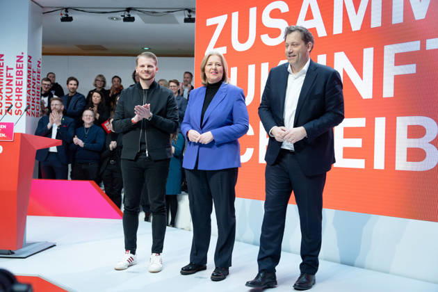 SPD, Willy-Brandt-Haus, Berlin, Jahresauftaktklausur SPD, Willy-Brandt-Haus, Berlin, Jahresauftaktklausur, Parteivorstand, Zusammen Zukunft Schreiben SPD, Vorsitzende, Bärbel Bas, Lars Klingbeil, Generalsekretär, Tim Klüssendorf, Bundesjustizministerin, Stefanie Hubig, Bärbel Bas Berlin Berlin GER