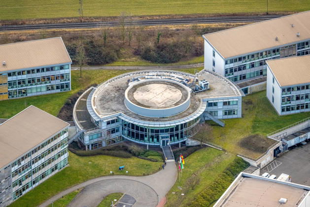Luftbild, Everllence SE Gelände (vormals MAN Energy Solutions), Motoren und Maschinen, Sterkrade Mitte, Oberhausen, Ruhrgebiet, Nordrhein-Westfalen, Deutschland, -nördlichderEmscher- !ACHTUNGxMINDESTHONORARx60xEURO!